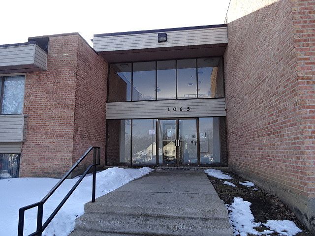 1st image of 1065 N Sterling Ave Unit 111