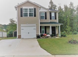 2772 Stonefield Crossing Dr, Winston Salem, NC 27107