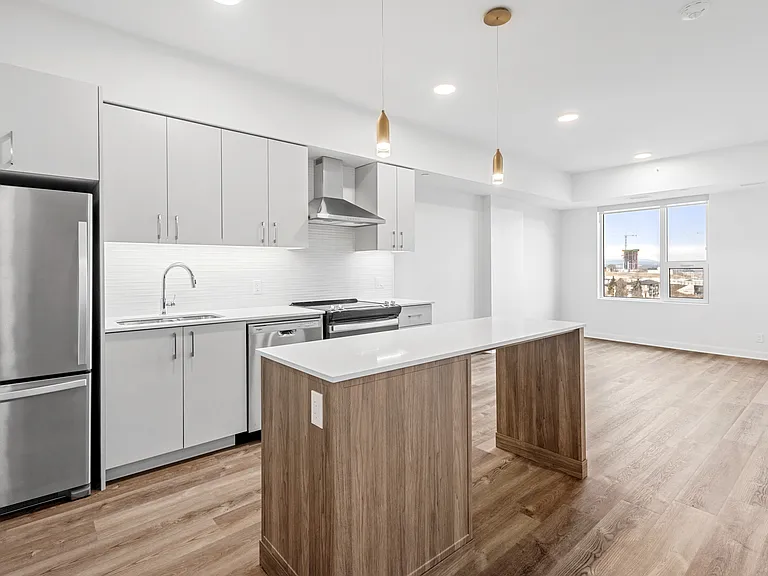 93 Norman St — Photo 16