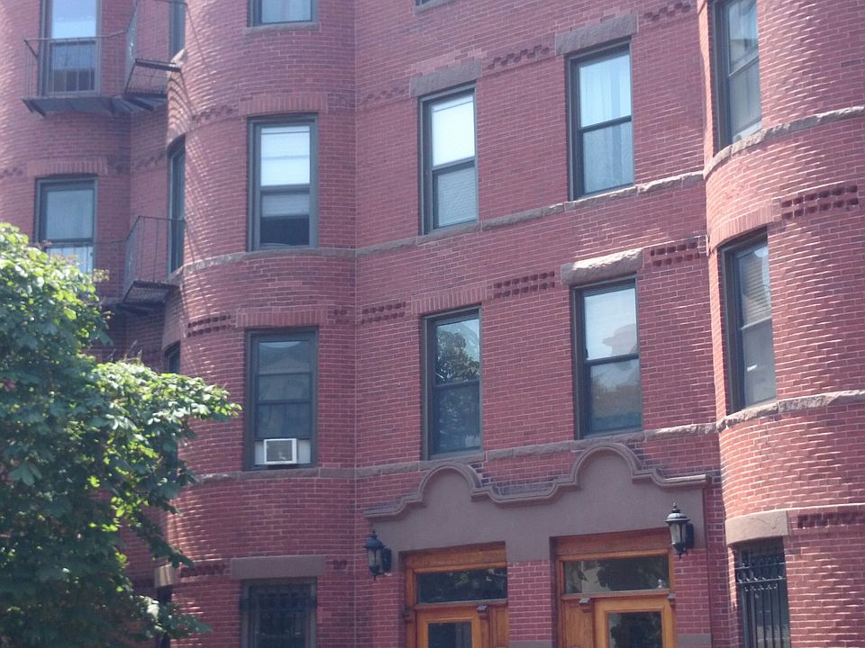 2nd image of 7 Albemarle St APT 4