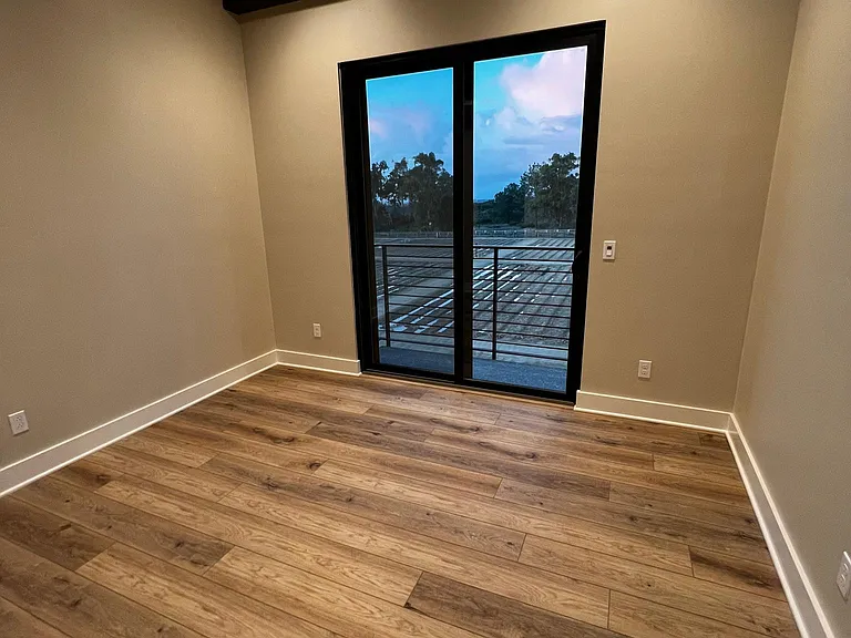 1016 Palmaria Ct — Photo 12