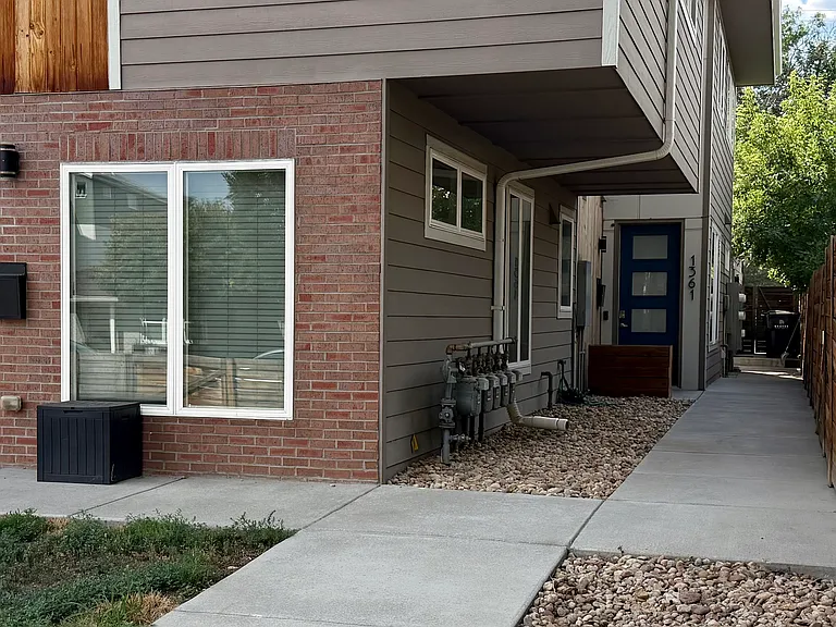 1361 Zenobia St — Photo 1
