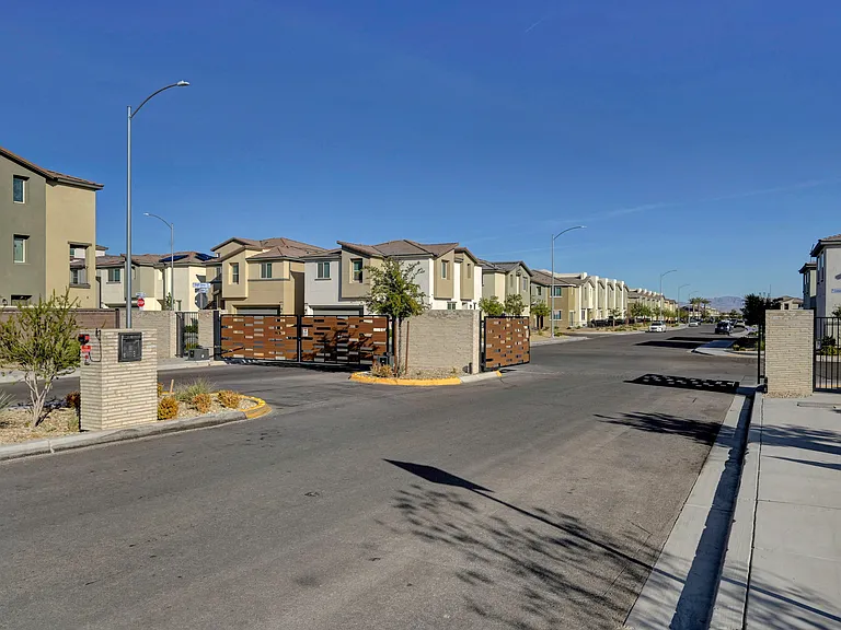 6924 Spicy Merlot St — Photo 70
