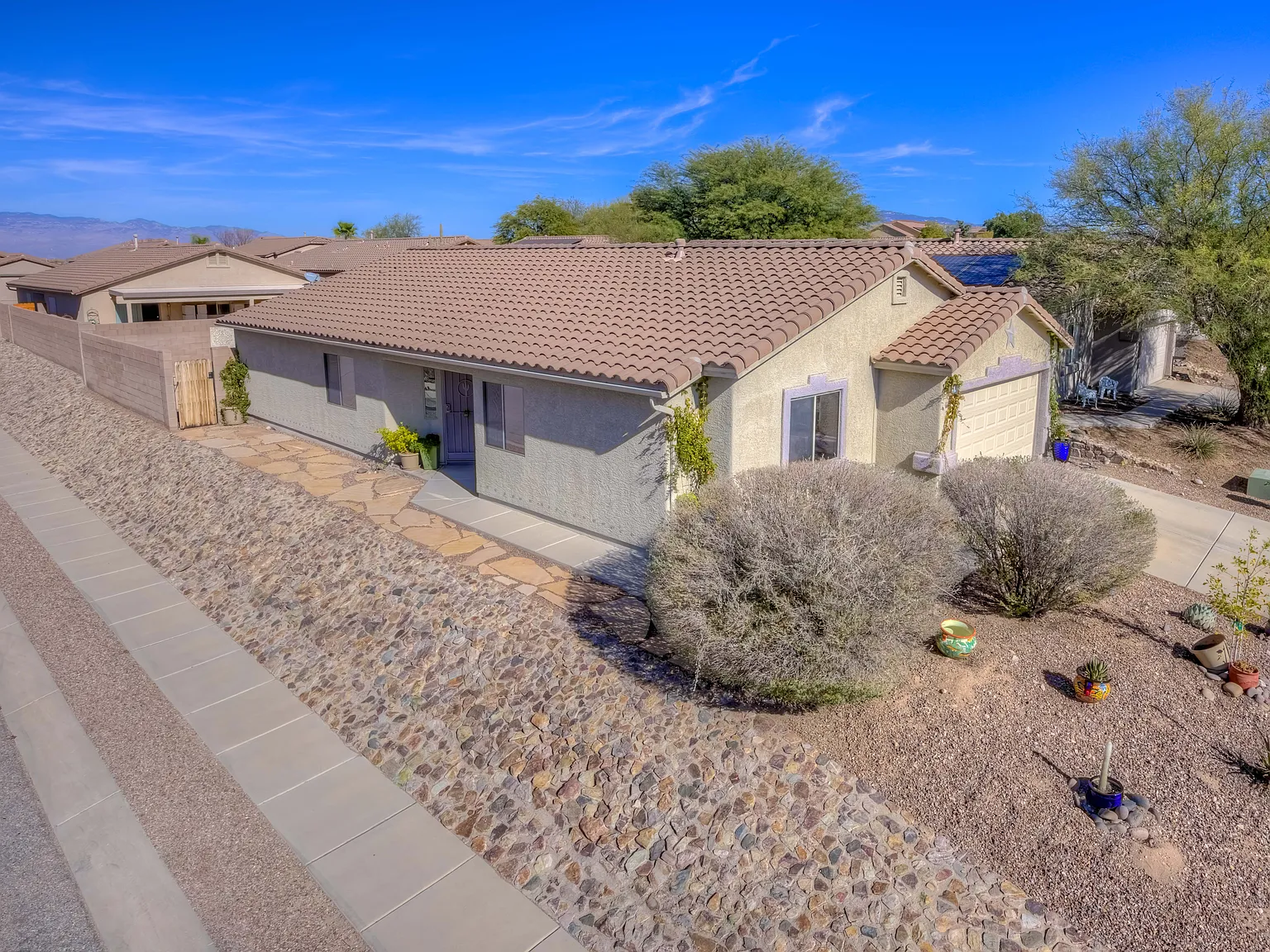 4 bed, 1663 sqft, $2,050 — Photo 4