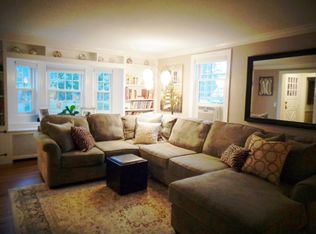 25 Fairway Dr, Barrington, RI 02806