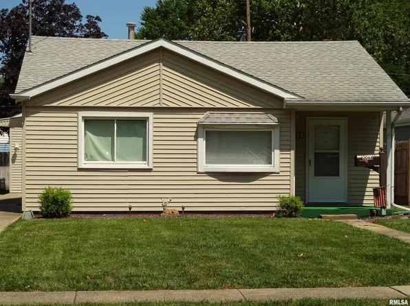 2068 N 21st St, Springfield, IL 62702