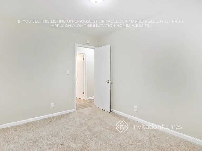 4596 Sahara Dr SW — Photo 13