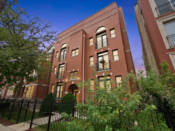 1916 W Belmont Ave #3W, Chicago, IL 60657