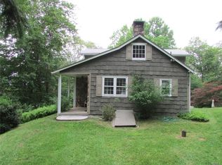 1 Oak Tree Dr, Cornwall, NY 12518