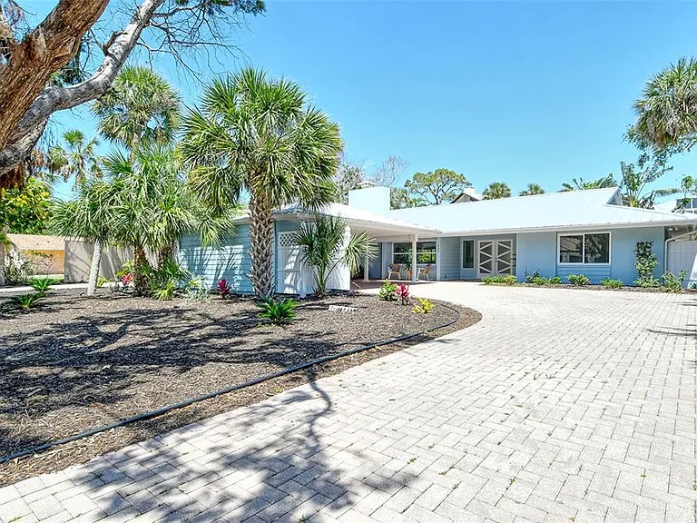 4852 Featherbed Ln — Photo 3