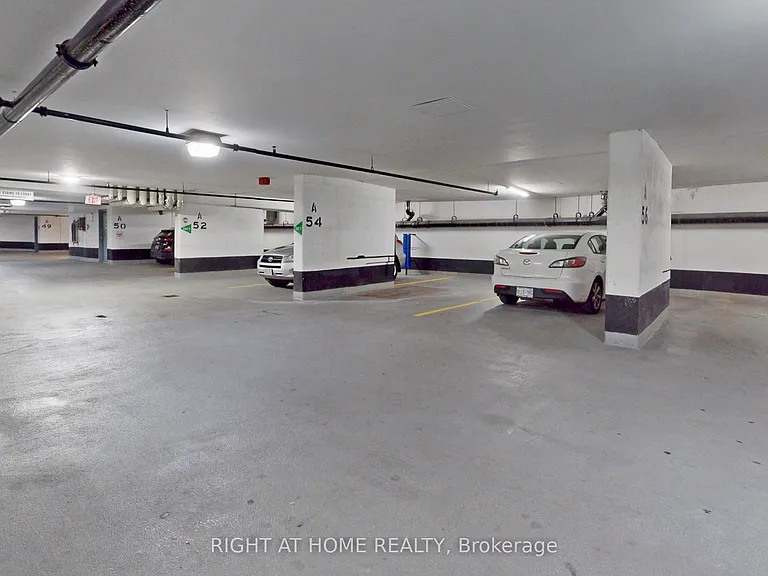 231 Fort York Blvd #2309 — Photo 38