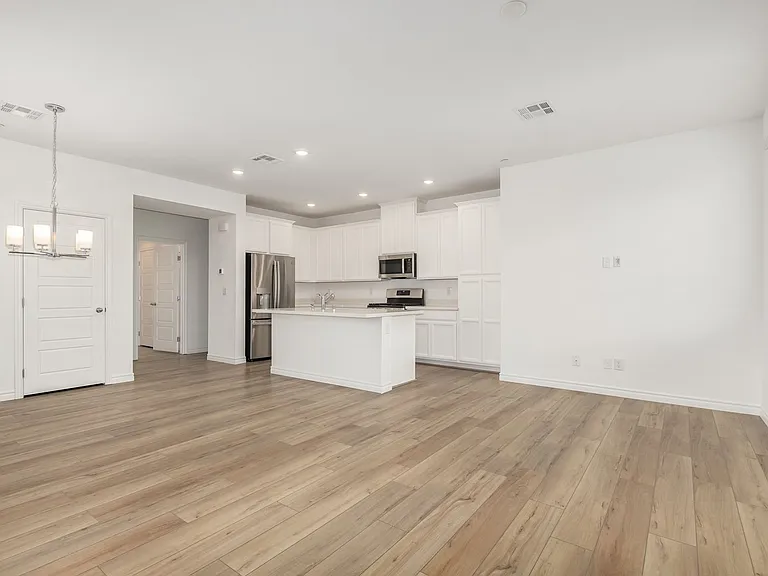 25 Barbara Ln #31 — Photo 16