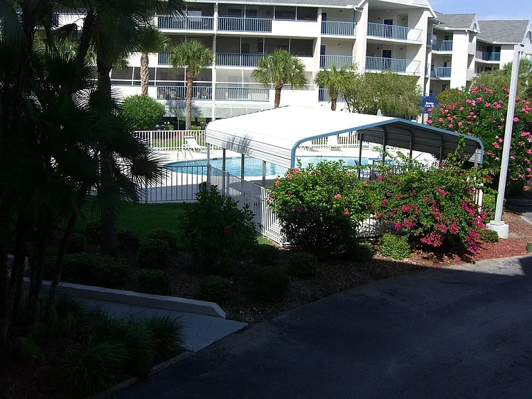 5537 Sea Forest Dr #104 — Photo 12