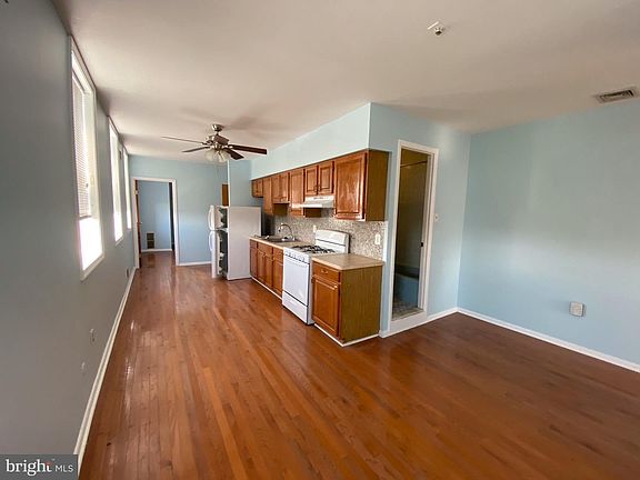 5th image of 2024 S 10th St Floor 3