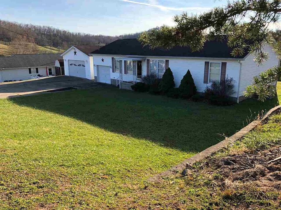 1st image of 107 Oak Dr