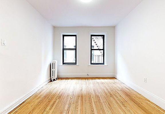 5th image of 254 Seaman Ave APT C5
