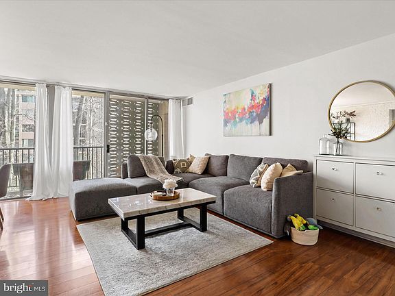 2nd image of 4415 Briarwood Ct N APT 25