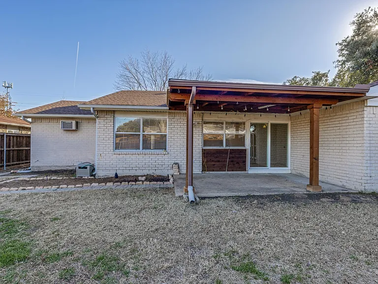 1507 Auburn Dr — Photo 14