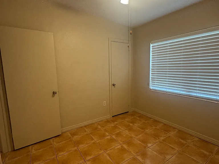 647 San Juan Blvd — Photo 7