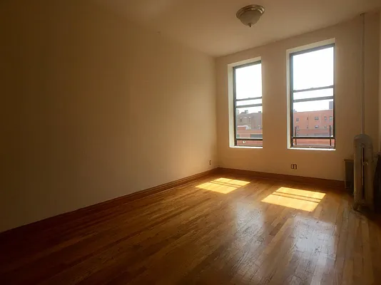 Rented by Bohemia Realty Group | media 21