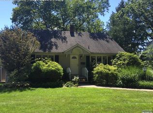 452 Dorchester Rd, Ridgewood, NJ 07450