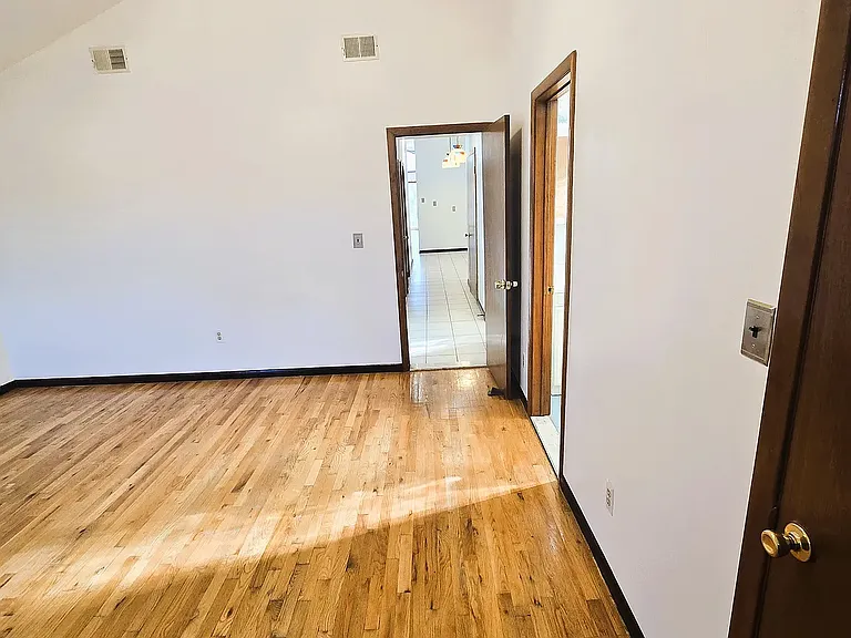 335 Pearsall Ave #2 — Photo 14