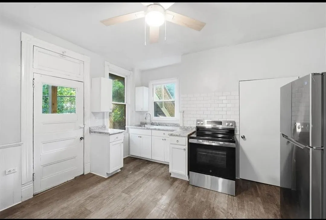 1229 Success St — Photo 2