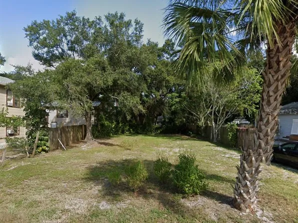 1303 17th St W #7, Bradenton, FL 34205