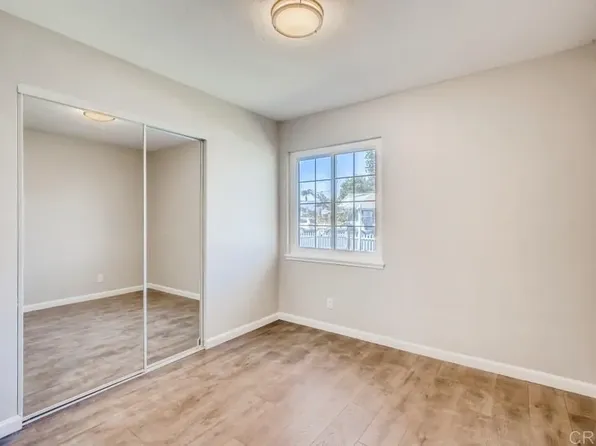 290 Gannet Dr, Vista, CA 92083