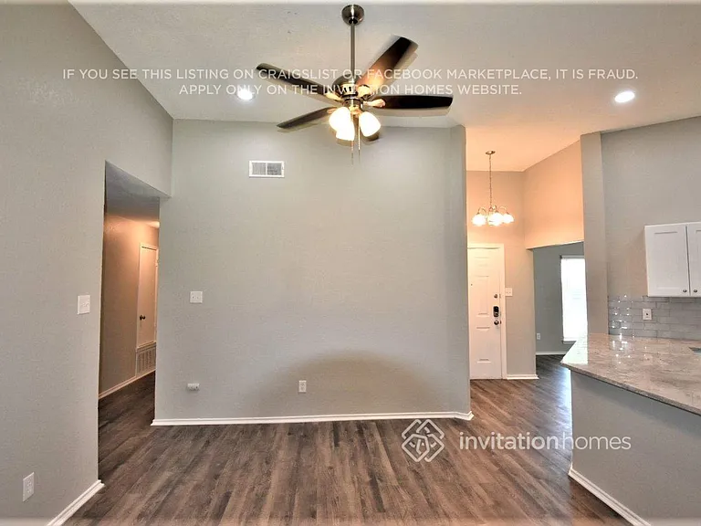 1517 Autumn Breeze Ln — Photo 10