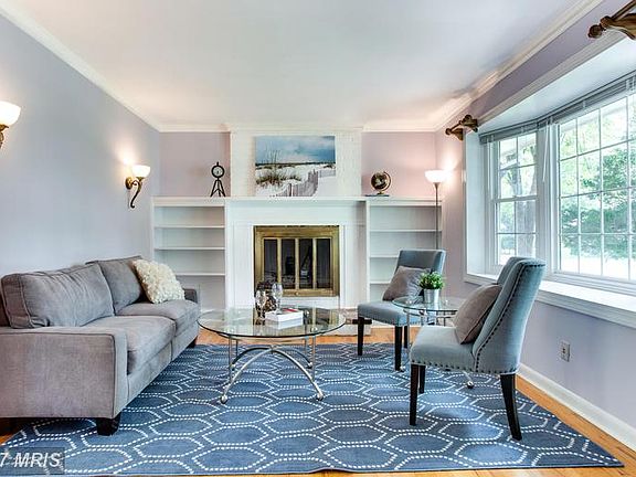 4th image of 3905 Egan Dr