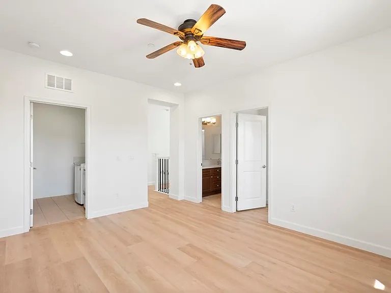 6820 Lopez Canyon Way — Photo 32