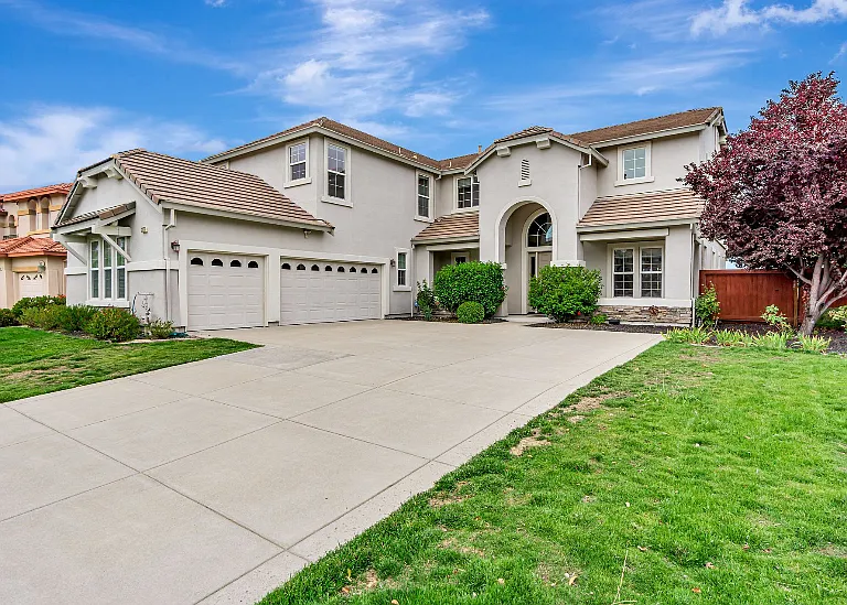 2852 Spanish Bay Dr — Photo 2