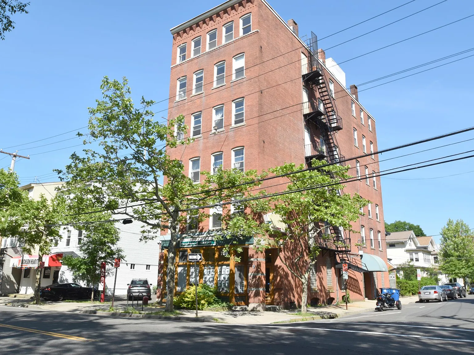1 bed, 500 sqft, $1,725 — Photo 1