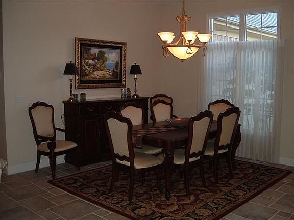 5th image of 1271 Club View Dr