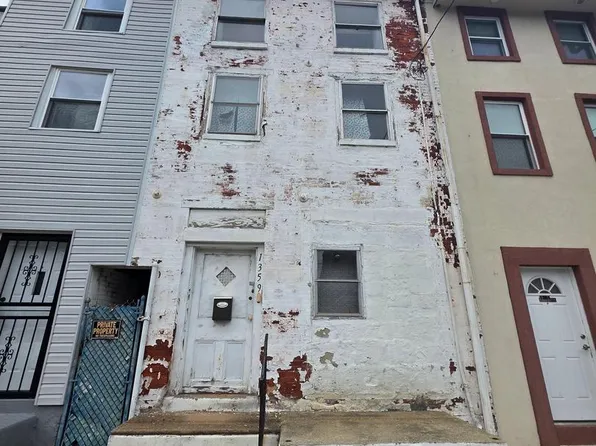 1359 Sellers St, Philadelphia, PA 19124