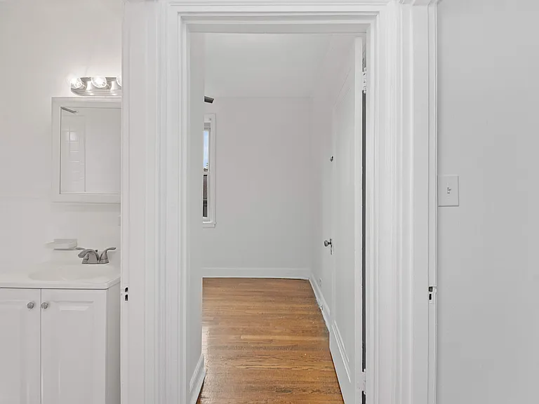 2628 Cleinview Avenue — Photo 21