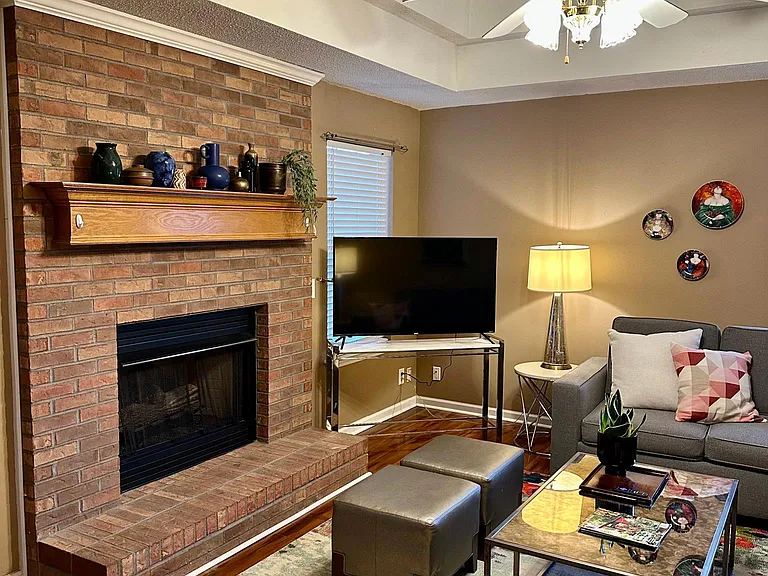 112 Myles Ln — Photo 22