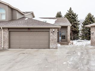 4416 S River Haven Rd, Moorhead, MN 56560