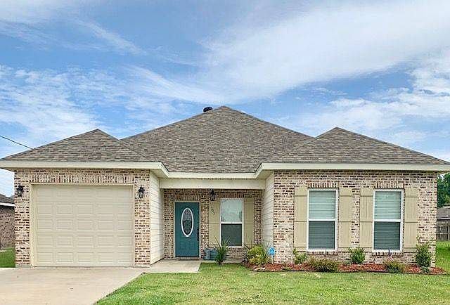 1st image of 303 Charlotte Dr