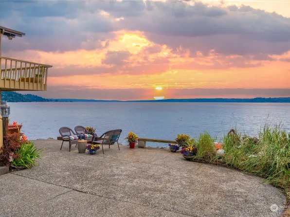 12544 Shorewood Lane SW, Burien, WA 98146