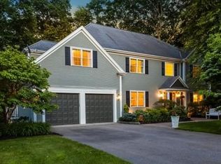 65 Croton St, Wellesley, MA 02481