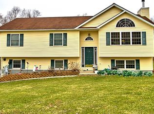 431 Awosting Rd, Shawangunk, NY 12566