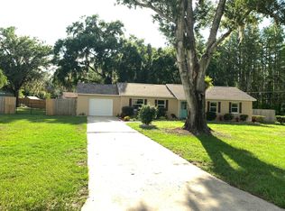 19208 Blount Rd, Lutz, FL 33558