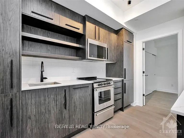 560 Rideau St #205 — Photo 5