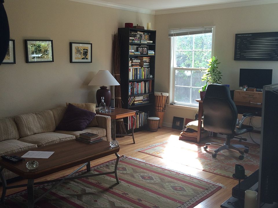 1st image of 428 N San Mateo Dr
