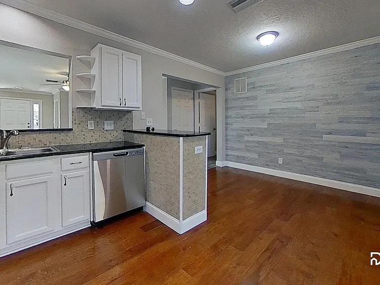 3306 Summer Island Ct — Photo 4