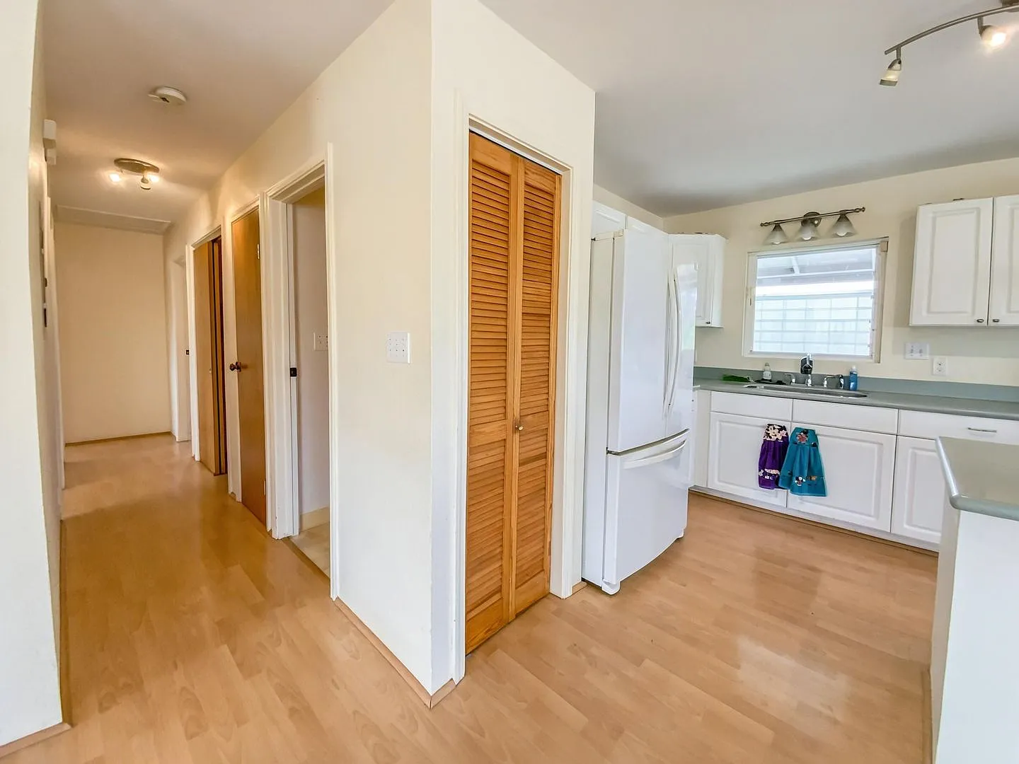 3 Bedroom, 2 Bathroom House with Large Carport in the Heart of Haleiwa Town — Photo 4