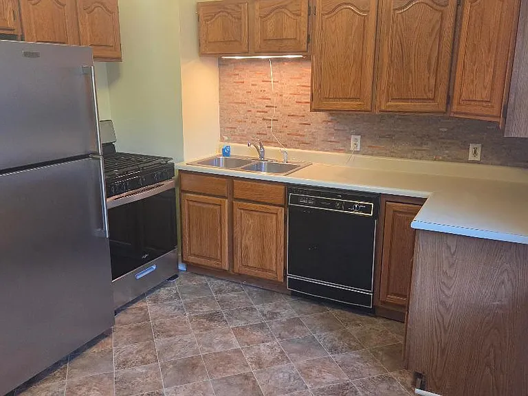 356 Cumberland Ave — Photo 11