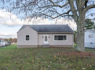 1552 Woodlawn Dr, Latrobe, PA 15650